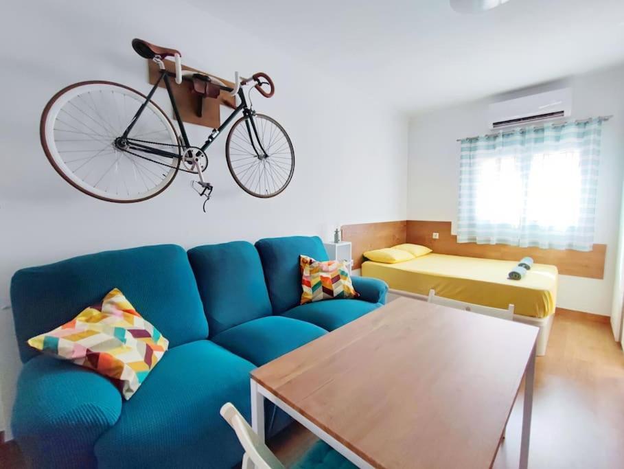 Bright And Quiet Studio In Малага Екстер'єр фото